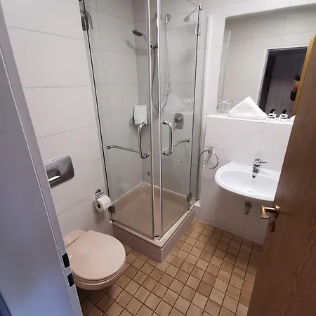 萨登兰德宫酒店 酒店 泰克伦堡